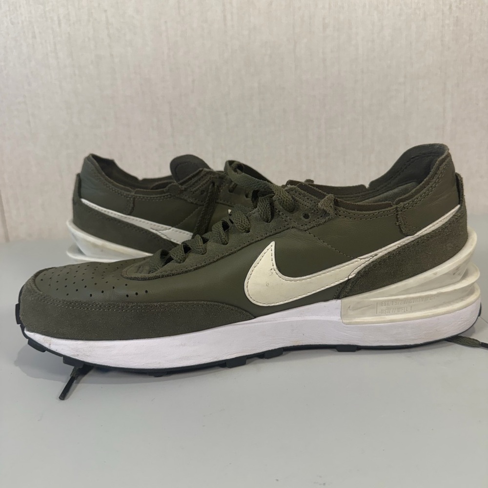 Nike Waffle One Leather Medium Olive Size‎ 9.5 - Picture 3 of 16